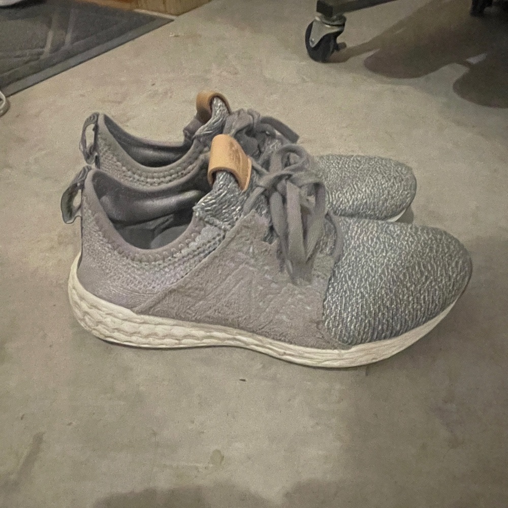 New balance women’s size 6.5